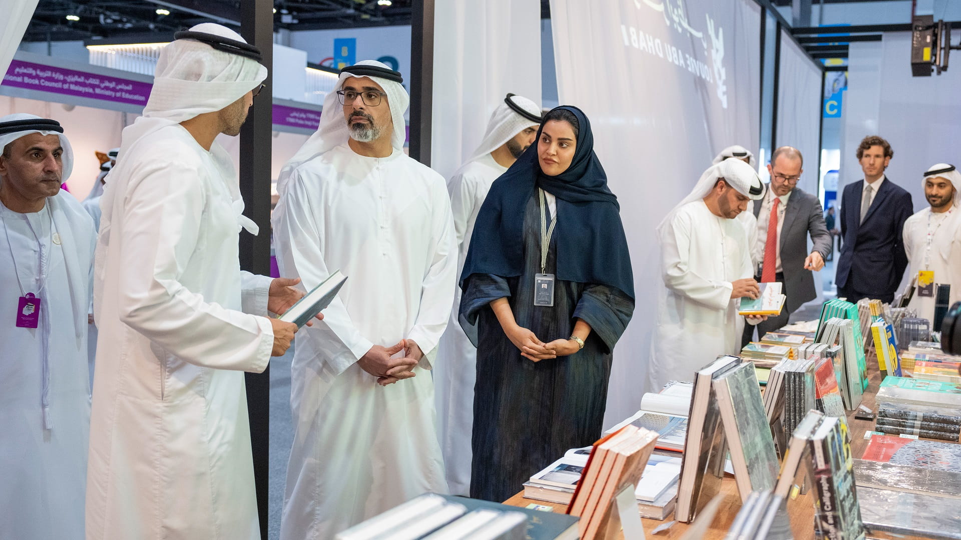 Image for the title: Khaled bin Mohamed bin Zayed visits 32nd ADIBF 
