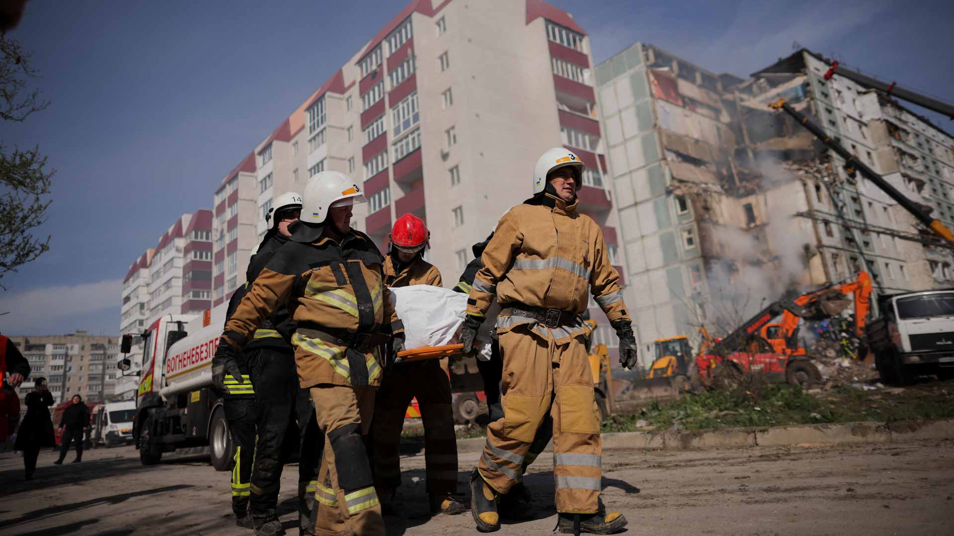 صورة بعنوان: بذكرى تأسيسها.. روسيا تشن ضربات جوية على كييف  