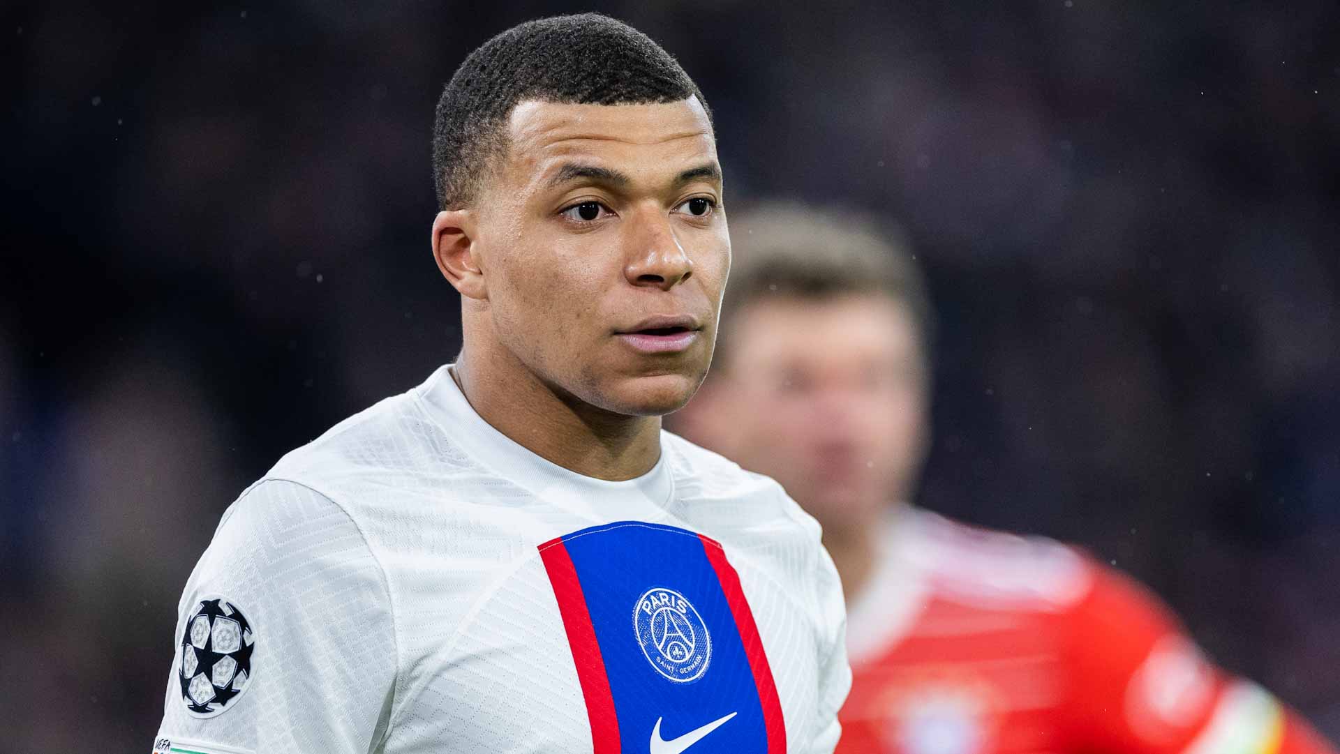 صورة بعنوان: كيليان مبابي أفضل لاعب في الدوري الفرنسي   