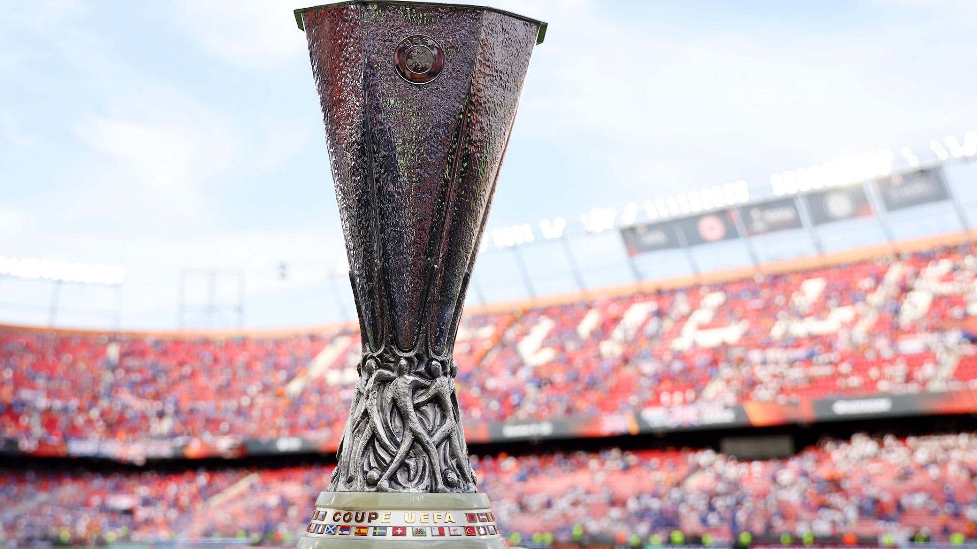 صورة بعنوان: روما يتحدى قوة إشبيلية في الدوري الأوروبي 