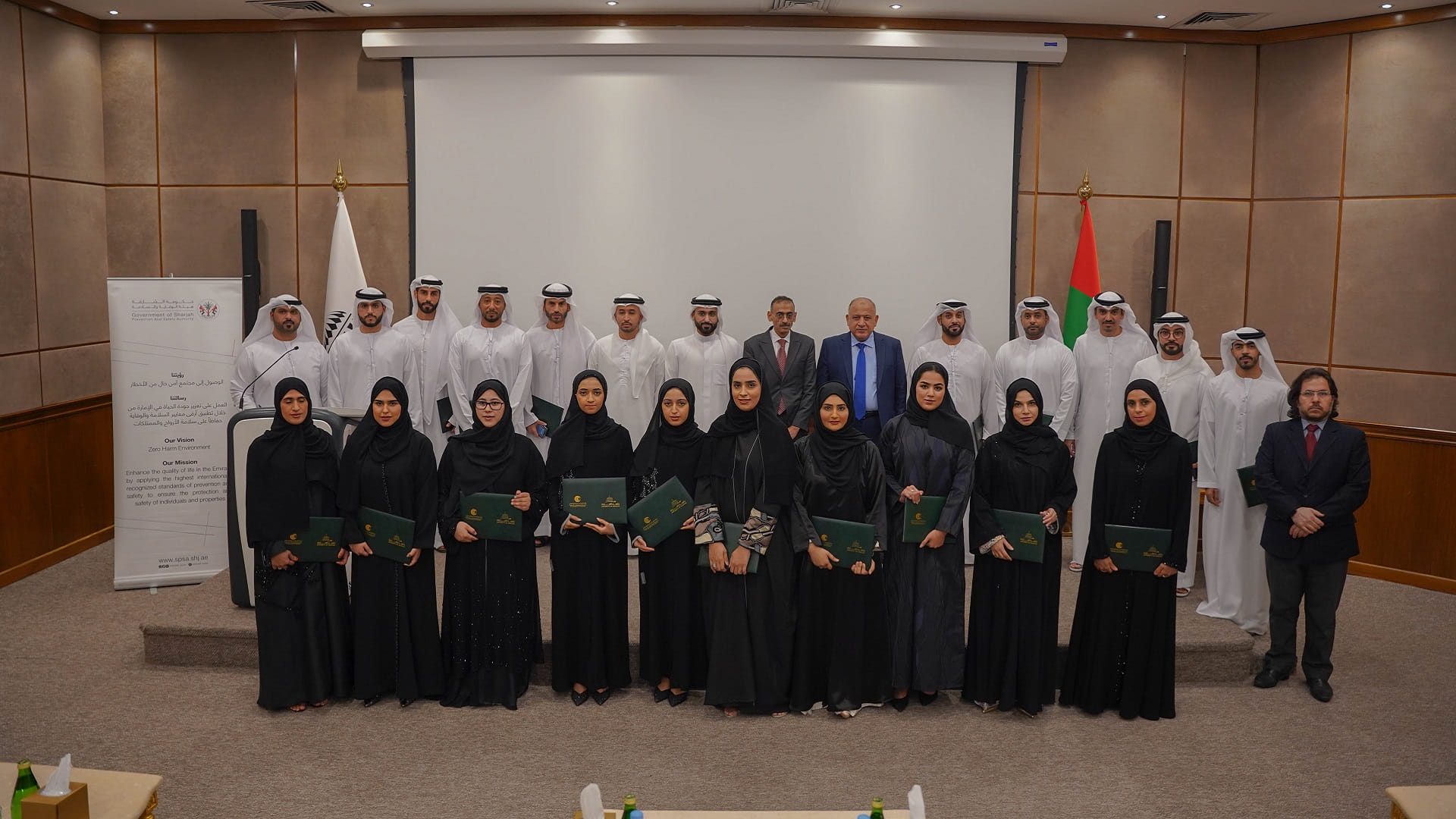 صورة بعنوان: الوقاية والسلامة تحتفي بتخريج الدفعة الثالثة من الدبلوم المهني 