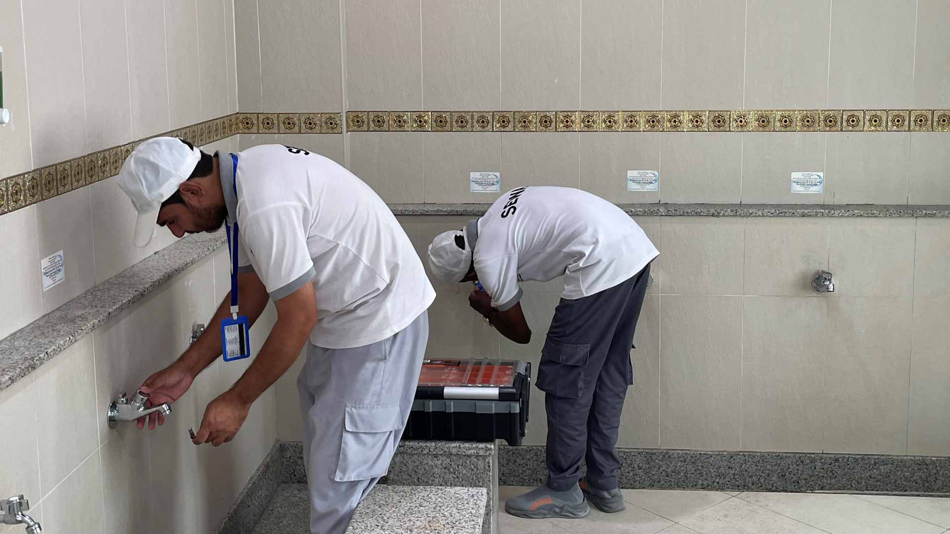 صورة بعنوان: كهرباء الشارقة تنجز تركيب أدوات وقطع الترشيد في 494 مسجداً  