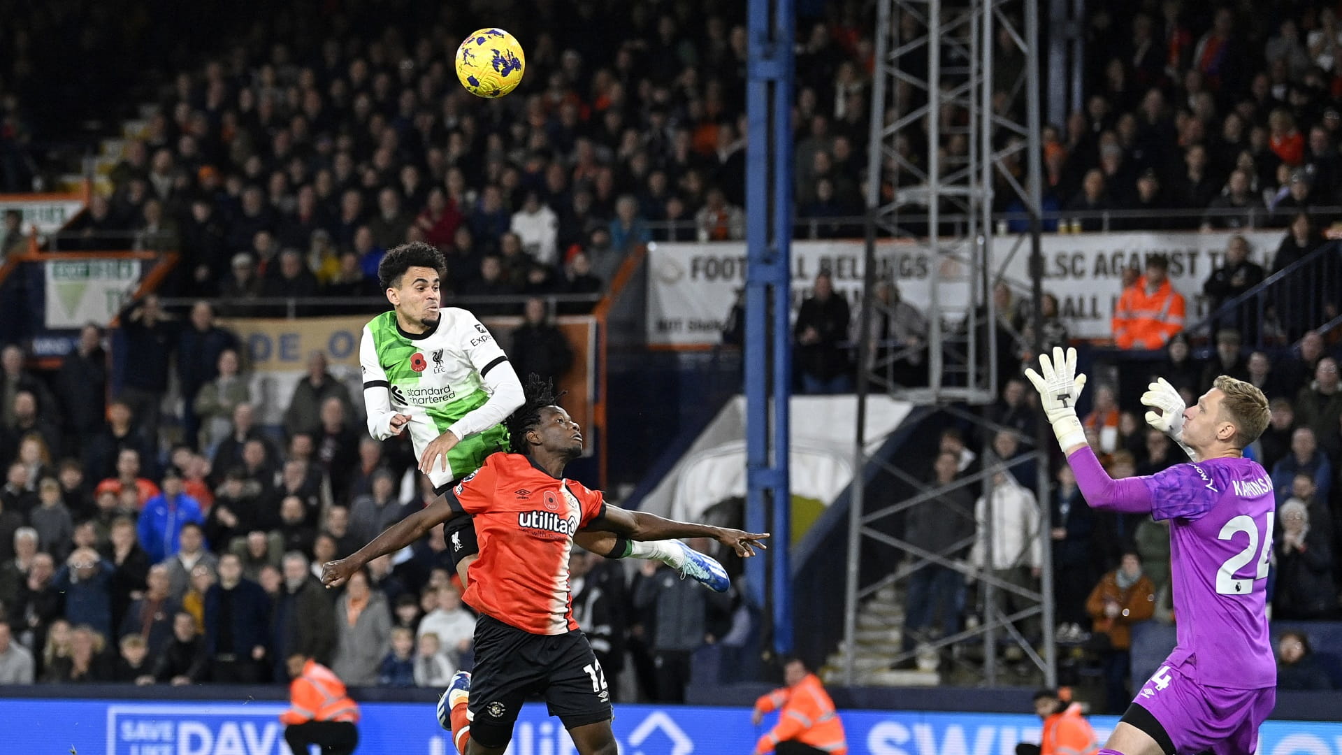 صورة بعنوان: ليفربول يسقط بفخ التعادل الإيجابي مع لوتون تاون بالدوري الإنجليزي 