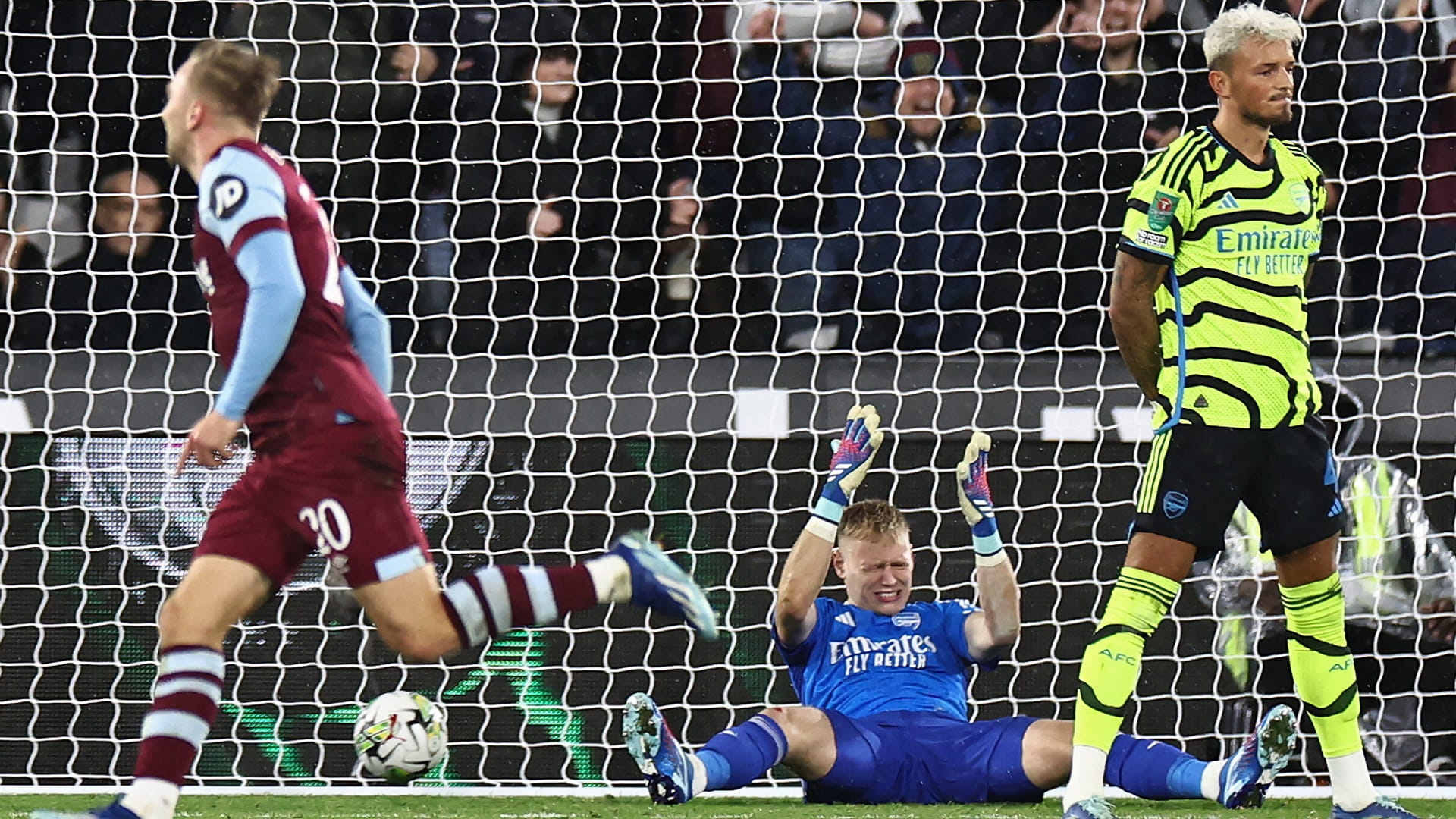 صورة بعنوان: ويستهام يتأهل للدور الخامس بكأس الرابطة الإنجليزية 