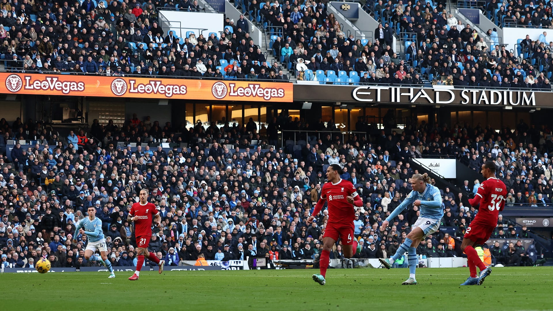 صورة بعنوان: التعادل الإيجابي يحسم قمة ليفربول ومانشستر سيتي بالدوري الإنجليزي 