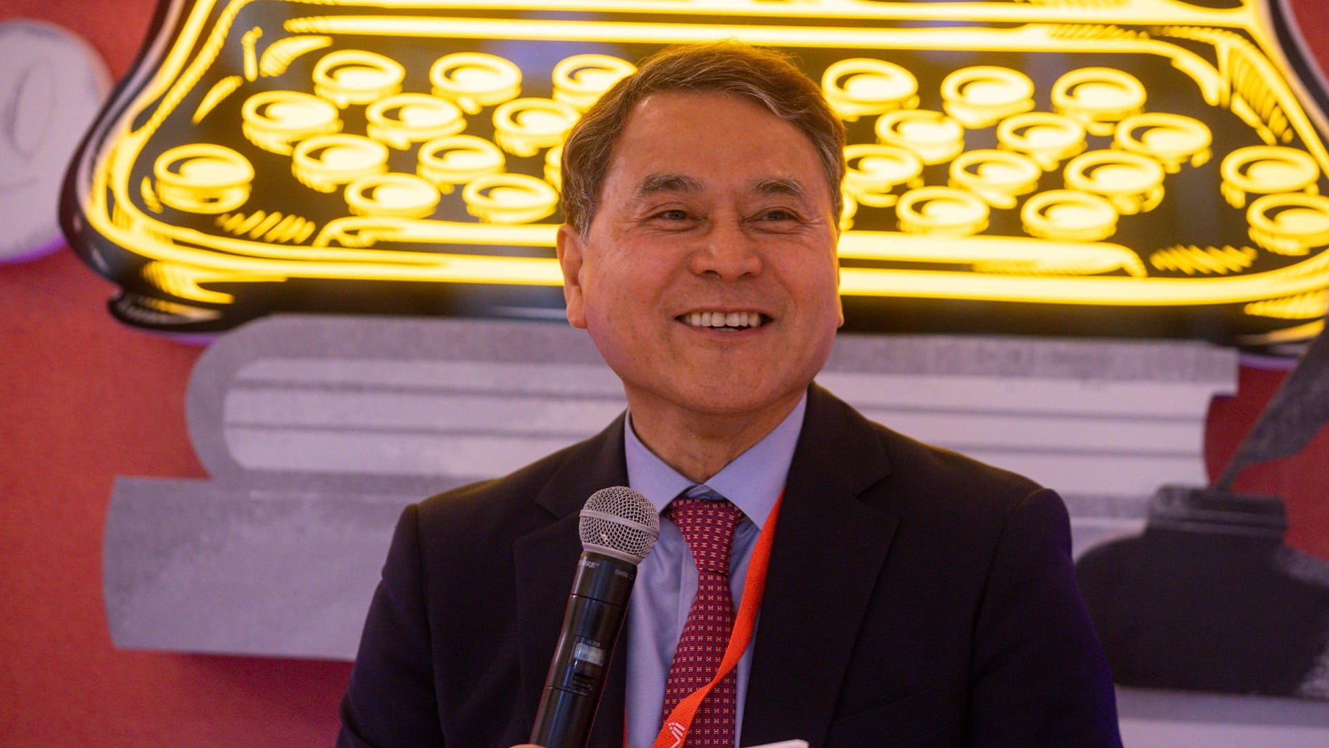 Image for the title: Korean anthropologist Lee Hee Soo at SIBF 2023 