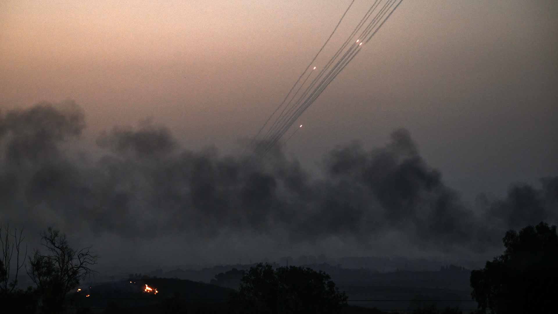 Image for the title: 9,770 killed, including 4,008 children, since Oct. 7 in Gaza 