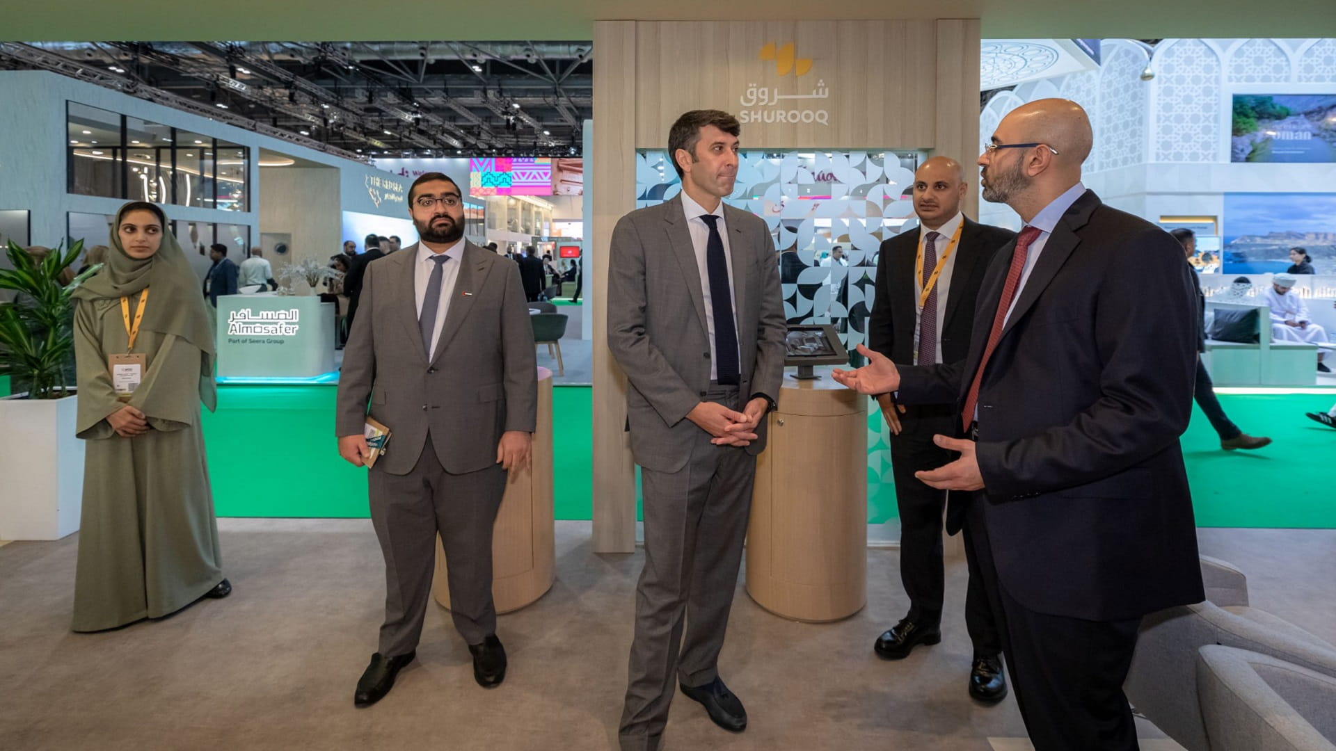 صورة بعنوان: "شروق" تجسد ريادة الشارقة عالمياً في السياحة خلال "سوق السفر" 