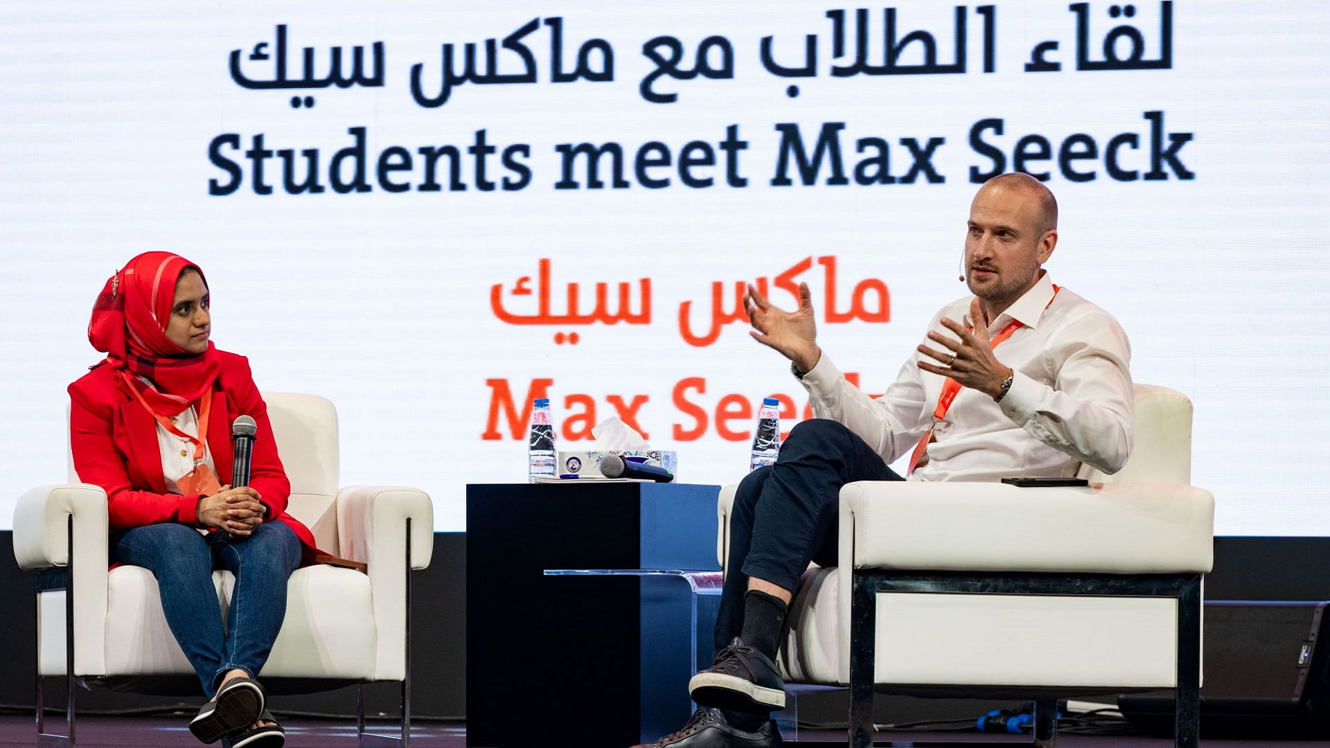 صورة بعنوان: ماكس سيك: الكتابة في روايات التشويق تتطلب من الكاتب خيالاً واسعاً 