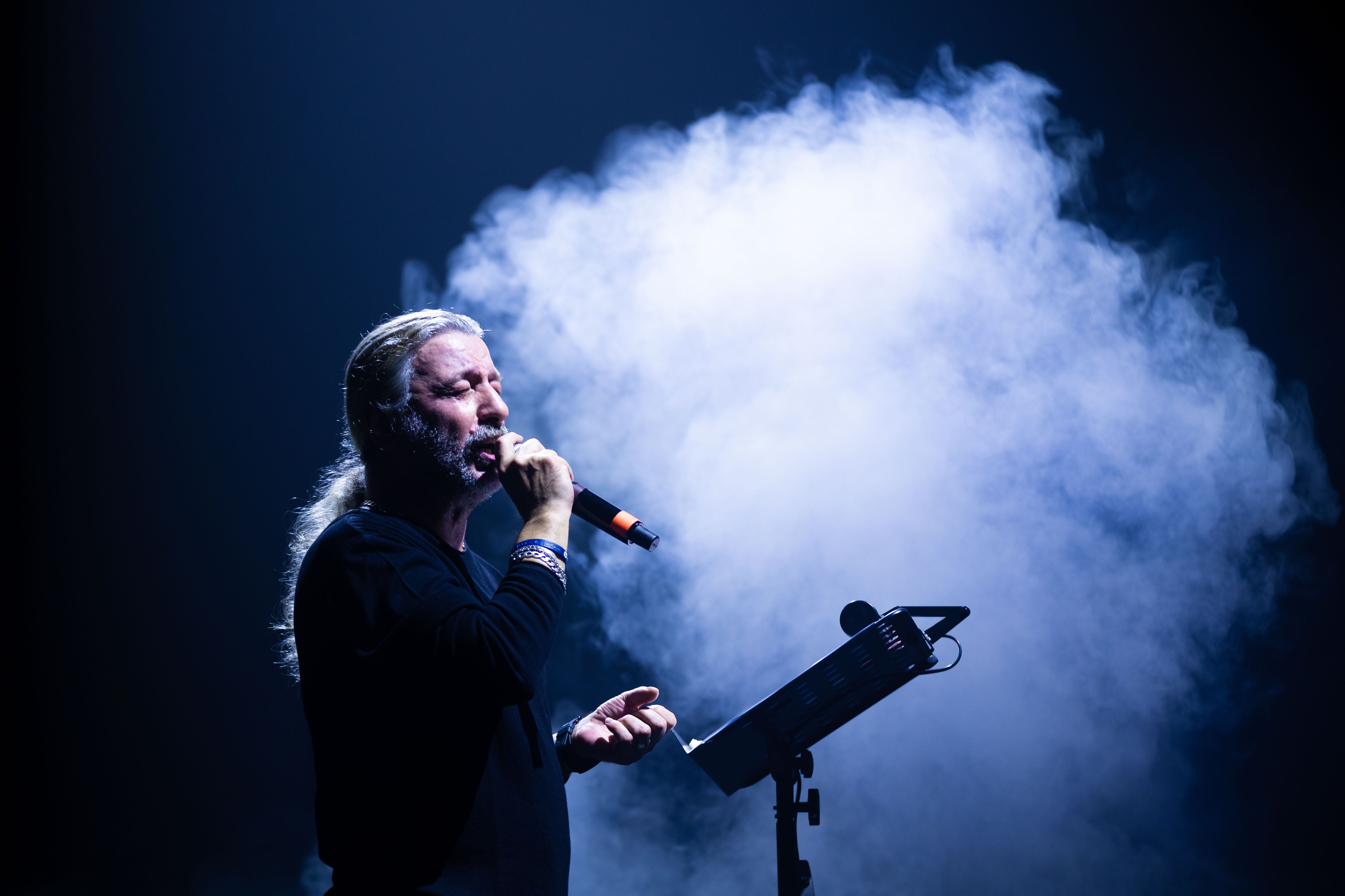 Image for the title: Sukkar provides a melodic time capsule for attendees at SIBF  