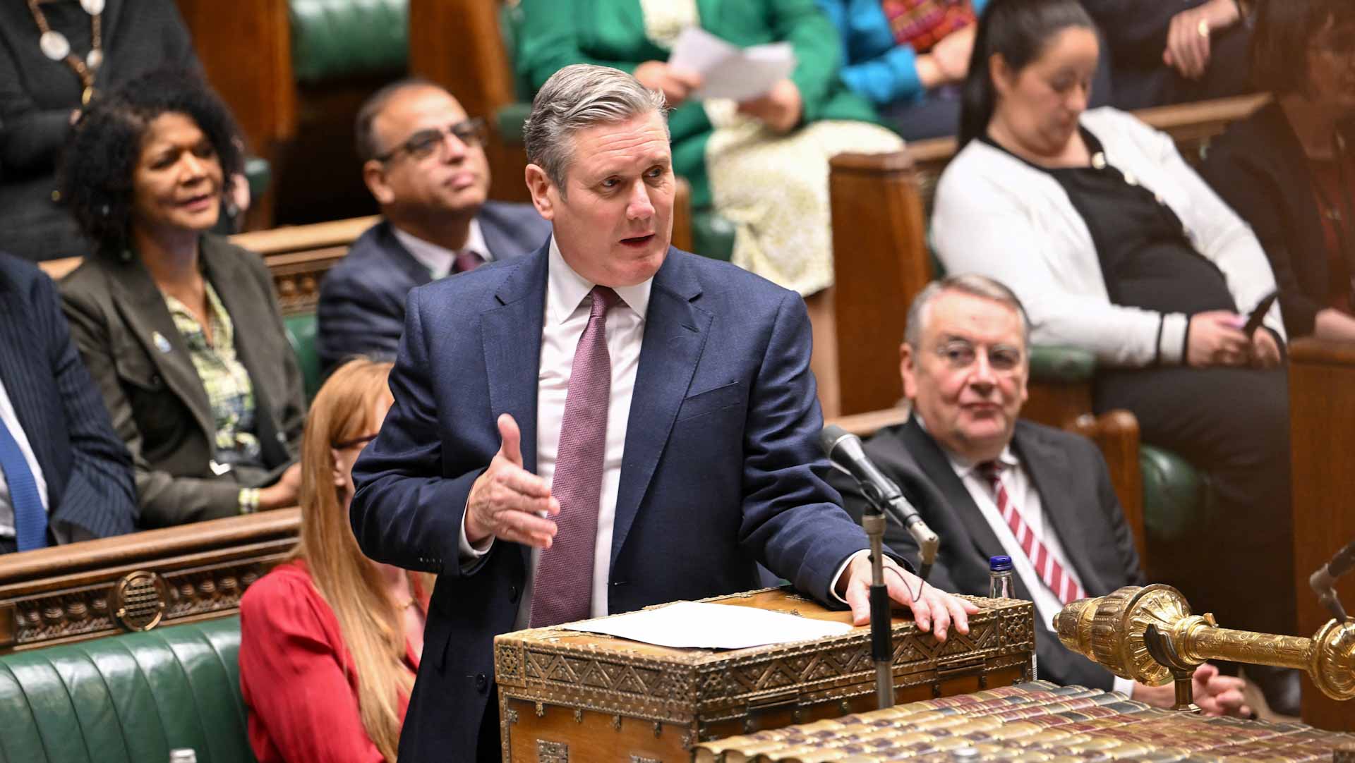 صورة بعنوان: في تحدٍ لزعيمه..56 من حزب العمال البريطاني يطالبون بوقف الحرب بغزة 