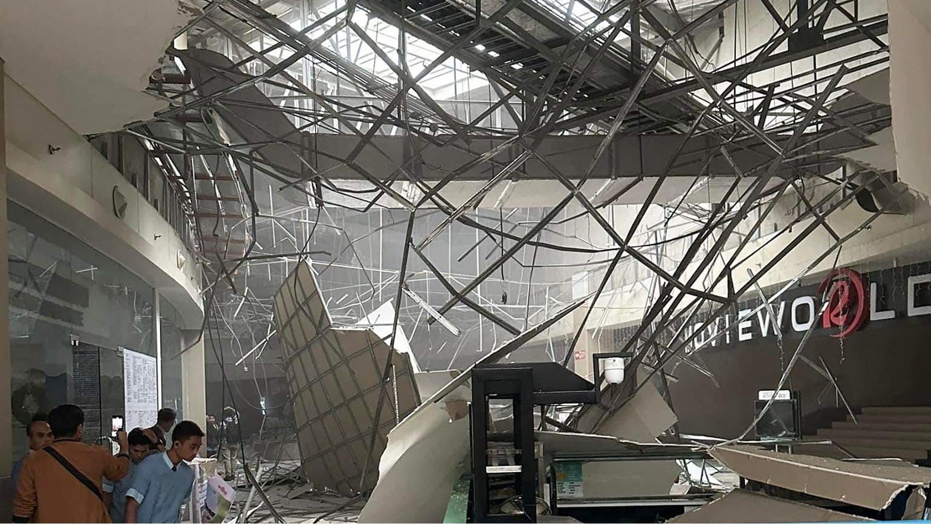 Image for the title: Magnitude 6.7 quake shakes southern Philippines 