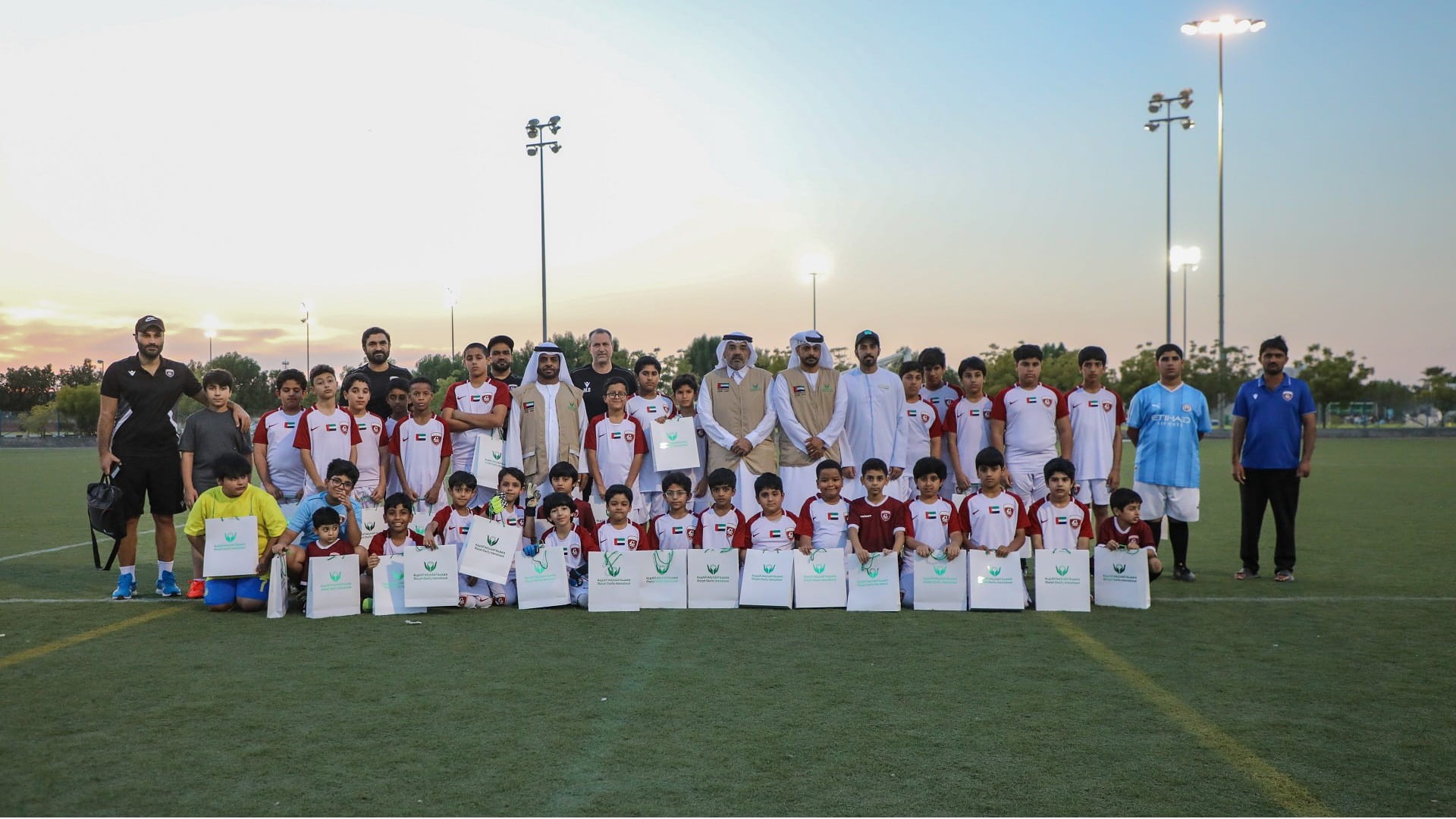 Image for the title: SCI and Al Hamriyah Club urge members to engage in charity work 