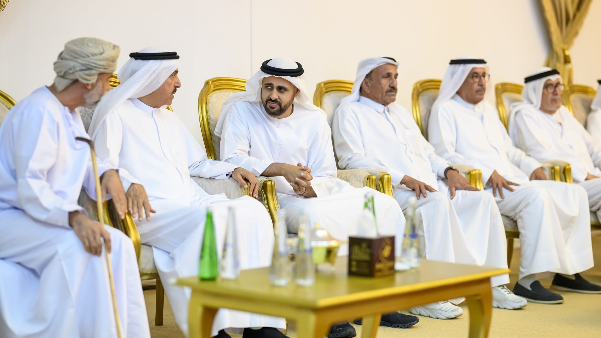 صورة بعنوان: ذياب بن محمد بن زايد يعزي بوفاة والدة صقر غباش في رأس الخيمة  