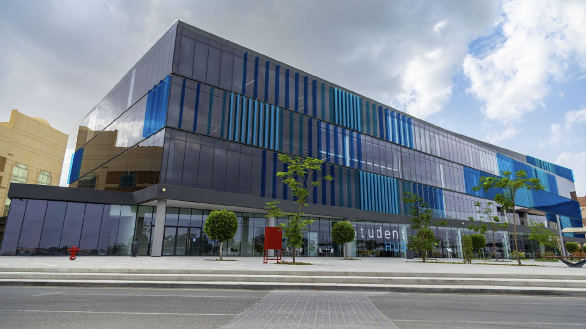 صورة بعنوان: جامعة عجمان تحرز المرتبة 28 في تصنيف تايمز بالمنطقة العربية لـ2023 