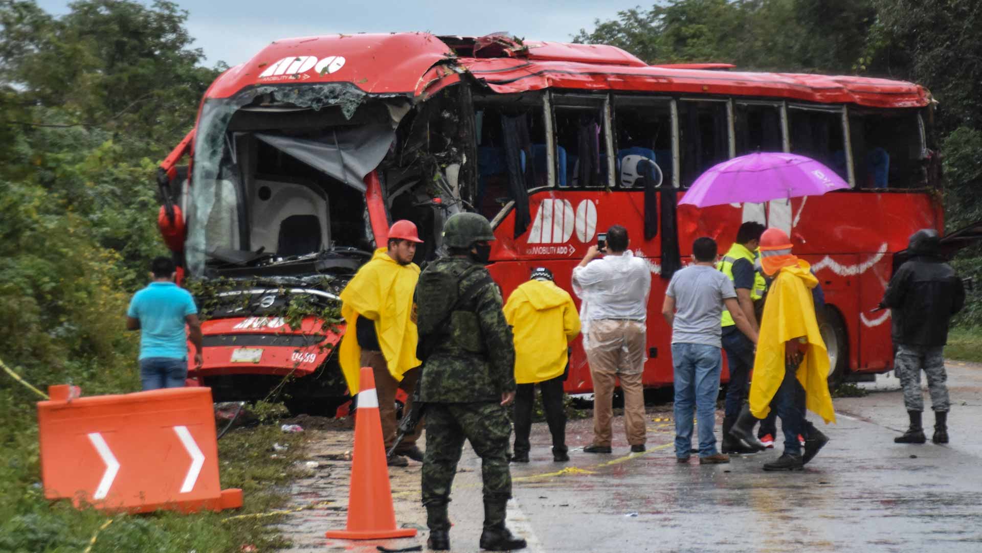 صورة بعنوان: في المكسيك..حادث انقلاب حافلة يودي بحياة 12 ويصيب 58 بجروح 