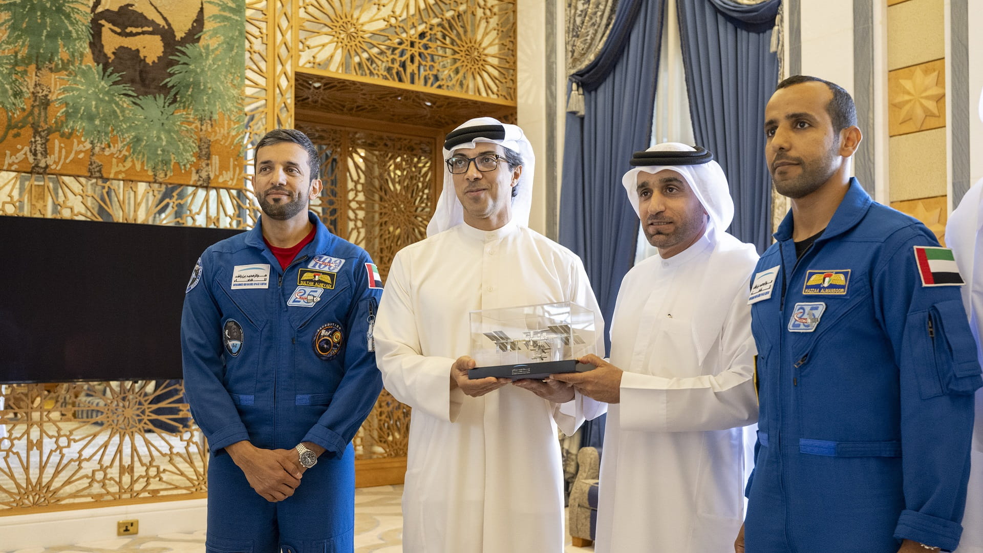 Image for the title: Mansour bin Zayed receives MBRSC deleg., 'Zayed Ambition 2’ team 