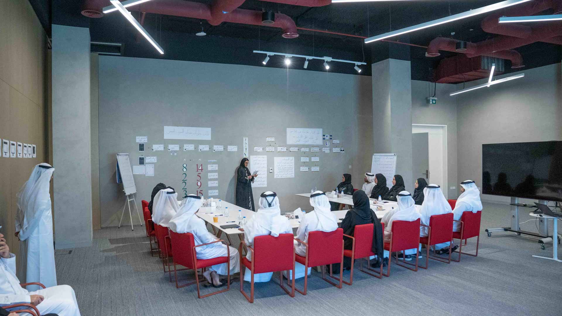 صورة بعنوان: أمانة "تنفيذي الشارقة" تستهدف خدمات بلدية مدينة الشارقة 