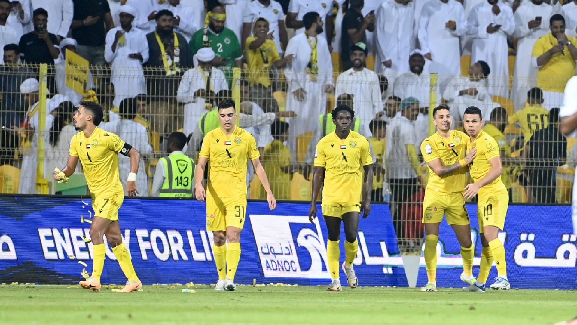 صورة بعنوان: دوري أدنوك للمحترفين.. الصدارة تشتعل وعجمان يحقق فوزه الأول 