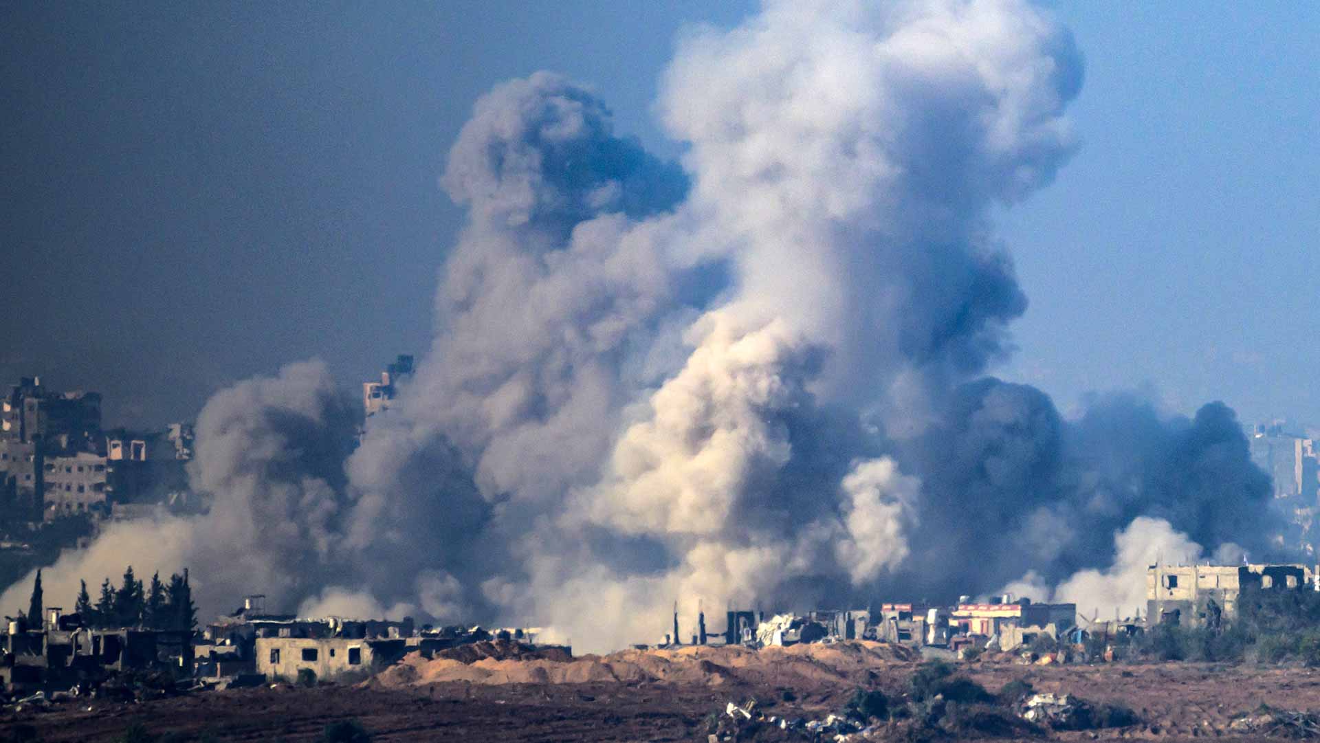 Image for the title: Israel resumes Gaza assault after rockets fired 