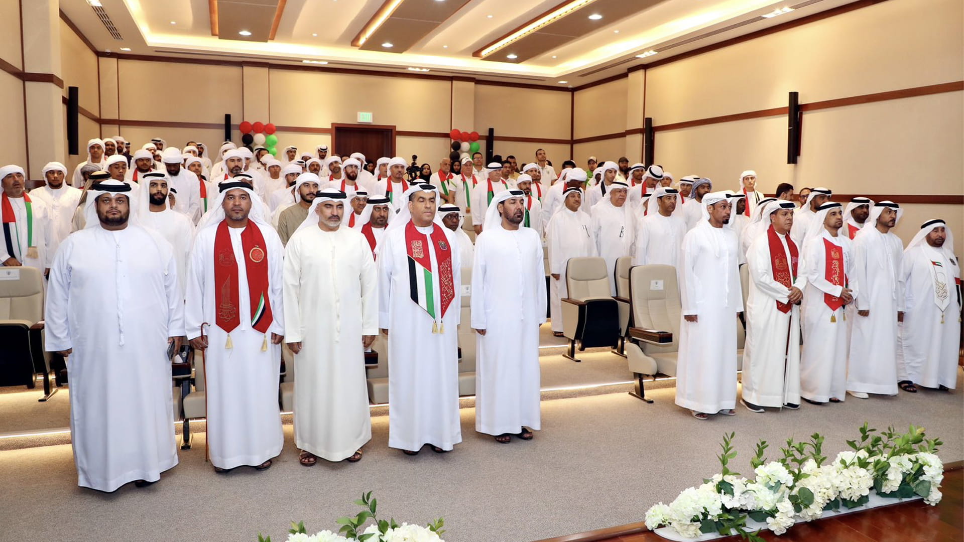 صورة بعنوان: نادي دبا الحصن الرياضي يحتفي بعيد الاتحاد الـ 52 لدولة الإمارات 