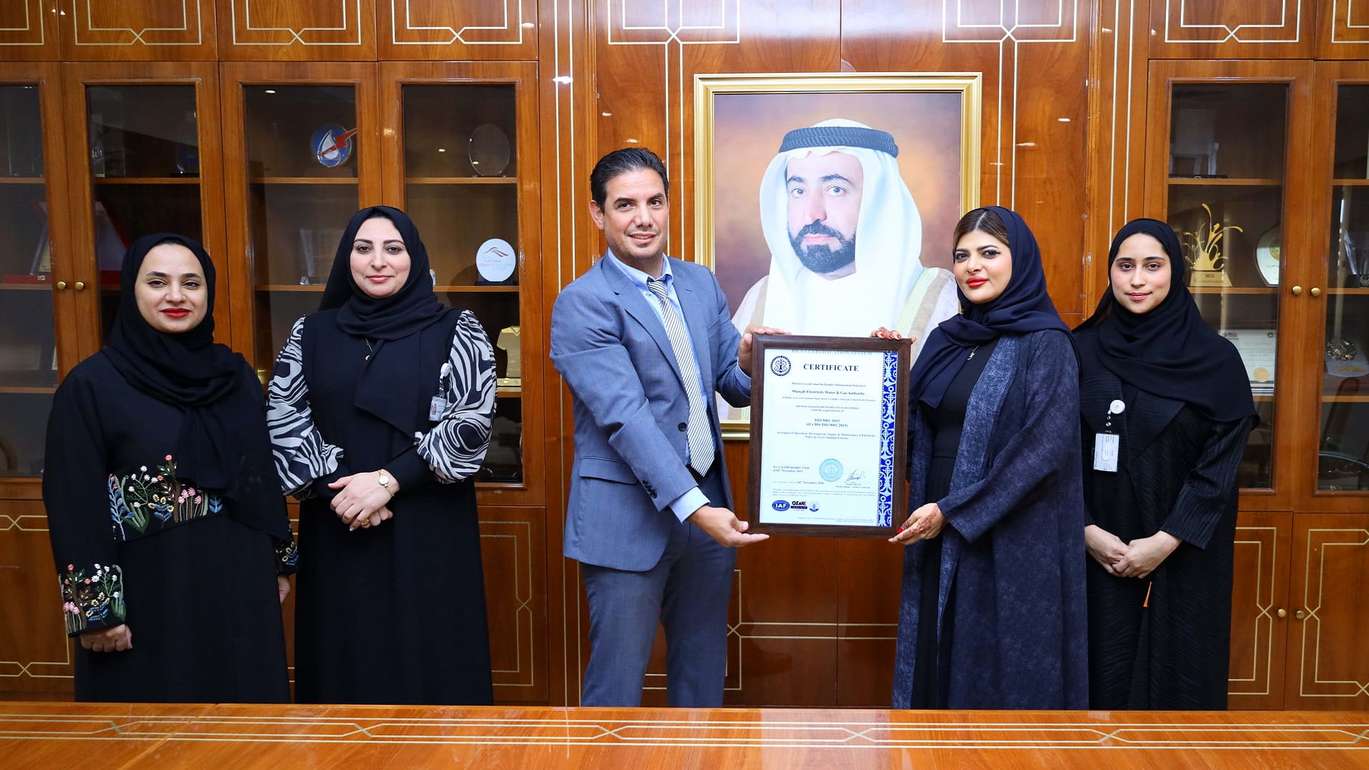 صورة بعنوان: كهرباء الشارقة تحصل على شهادة آيزو 9001:2015 في نظام إدارة الجودة 