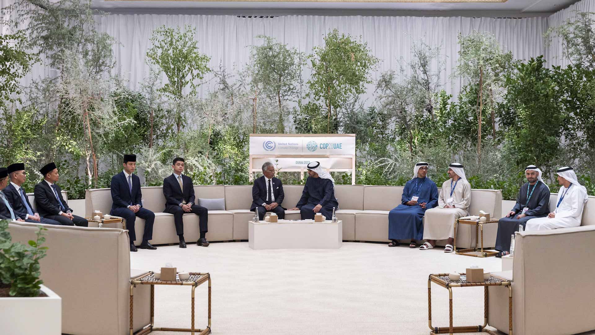 Image for the title: UAE President welcomes heads of delegation at COP28 