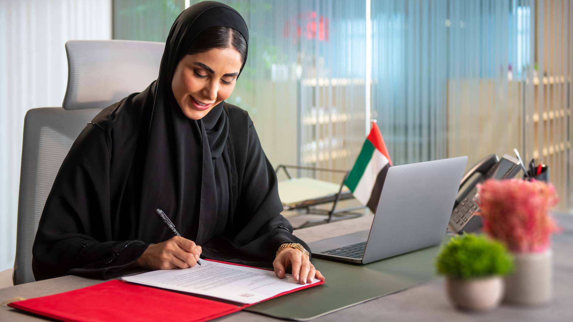 صورة بعنوان: "المعاشات" تُمكن المؤمن عليهم من تحسين قرارات إنهاء الخدمة 