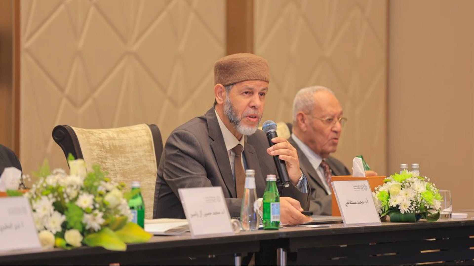 Image for the title: ALA highlights role of historical dictionary 