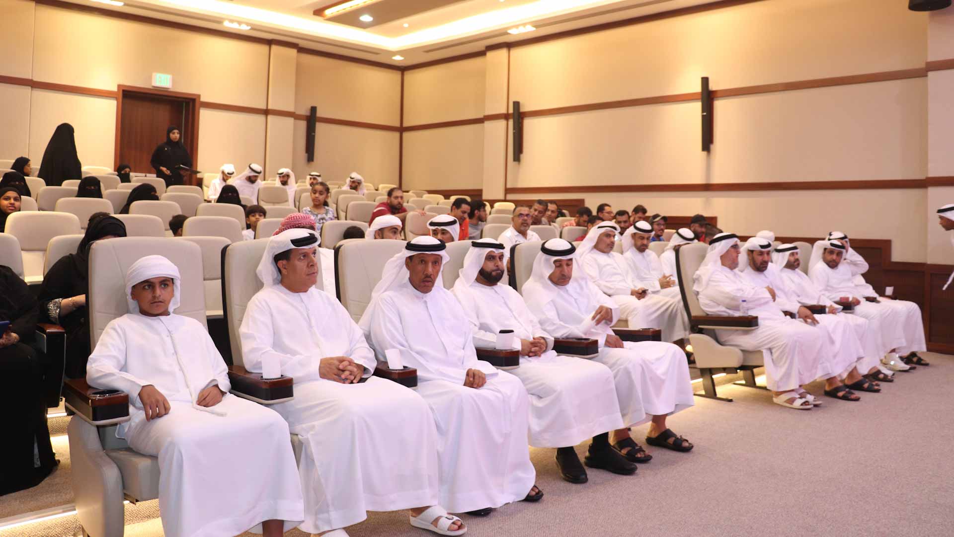 Image for the title: Parents Council in Dibba Al-Hisn honors 300 teachers 