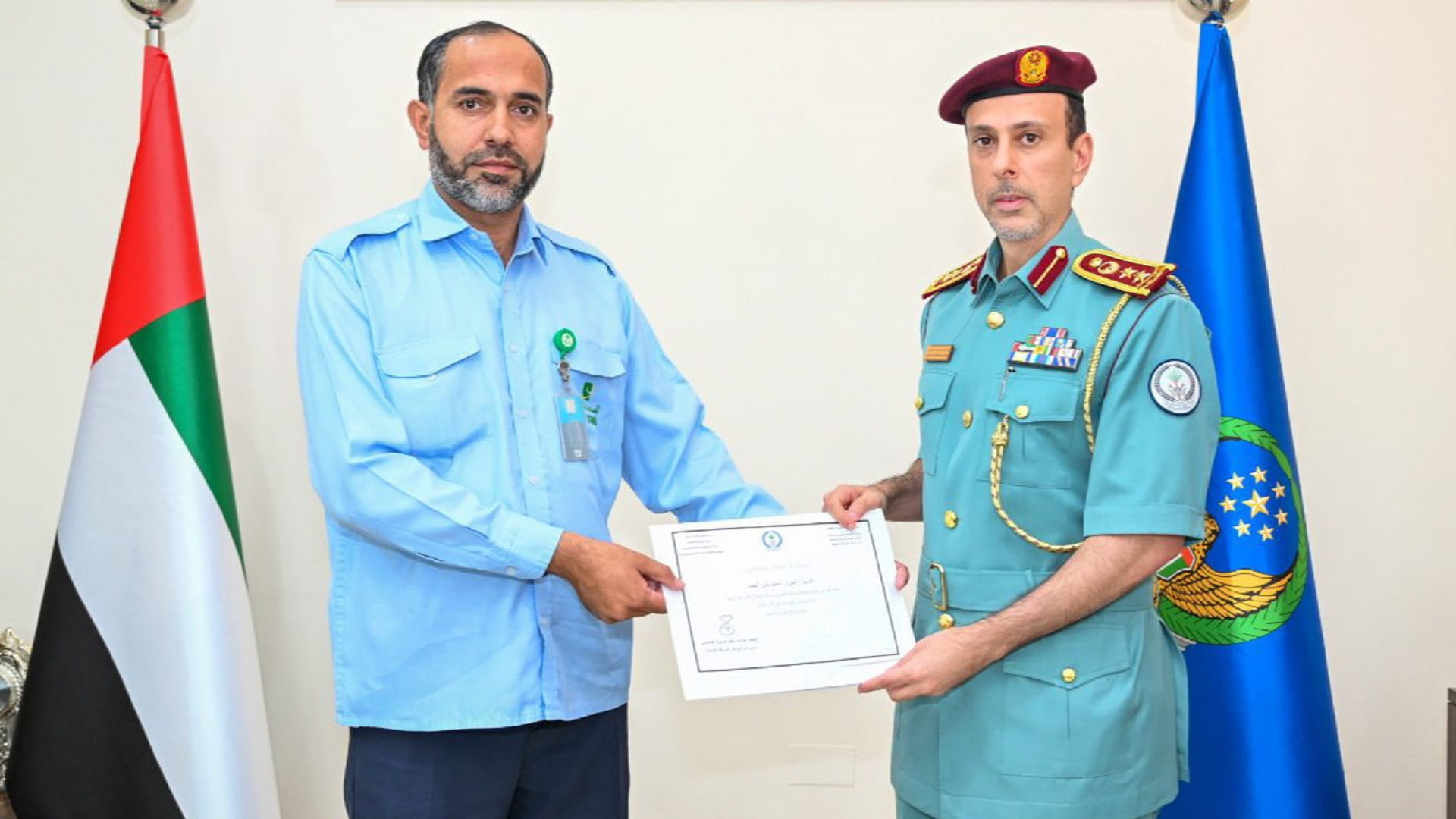 Image for the title: Sharjah Police honours a collaborator for his honesty 