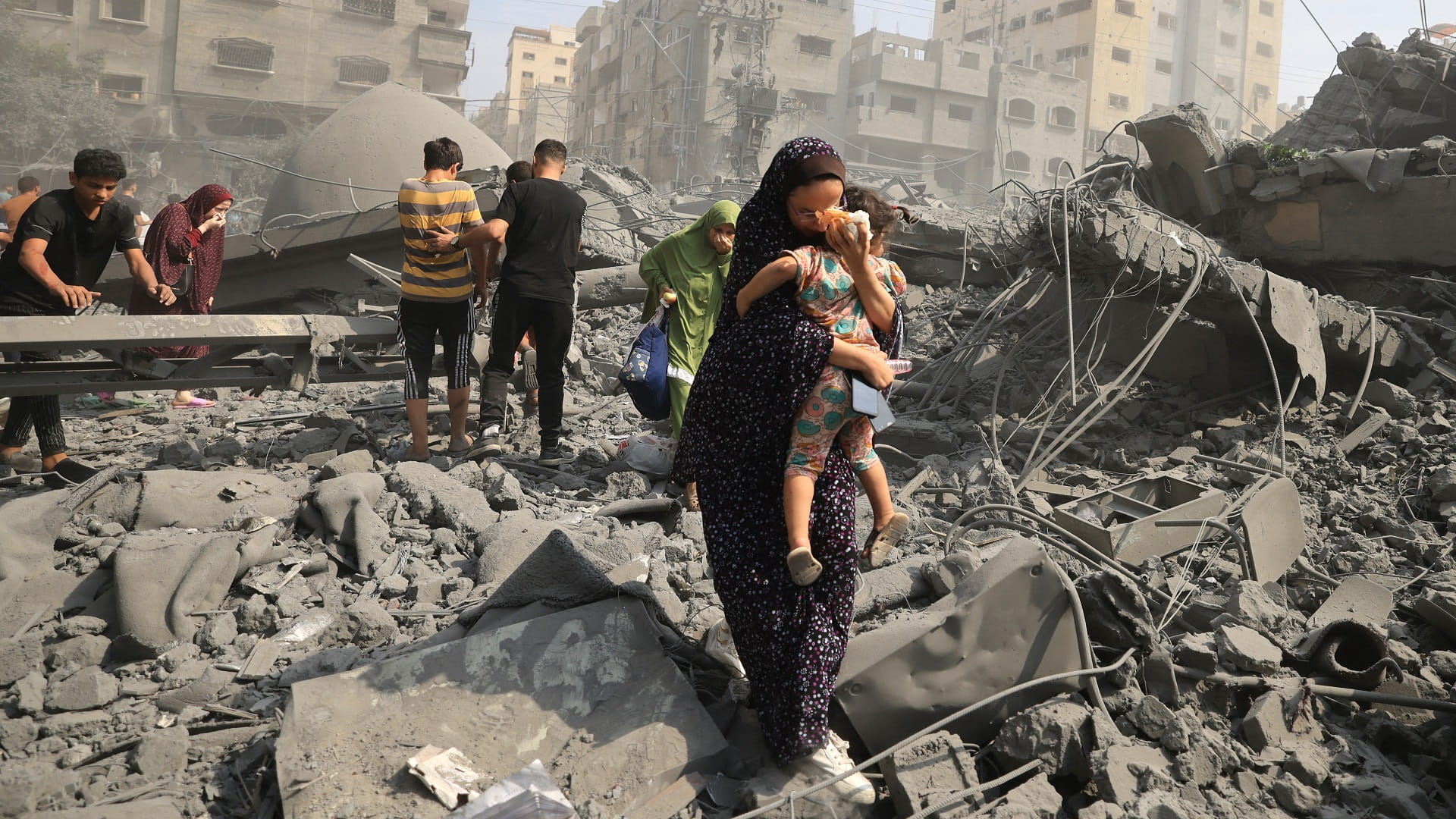 Image for the title: Putin: Gaza ground Op. lead to 'unacceptable' civilian toll 