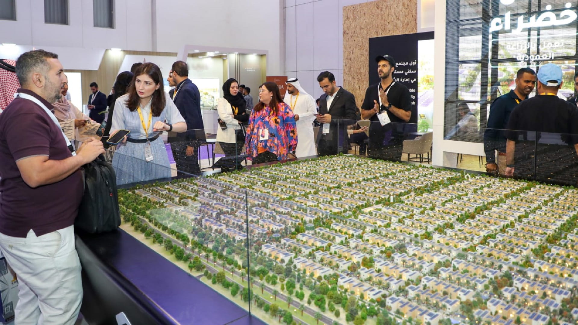 صورة بعنوان: انطلاق معرض الشارقة العقاري-"إيكرس 2024" 17 يناير المقبل  