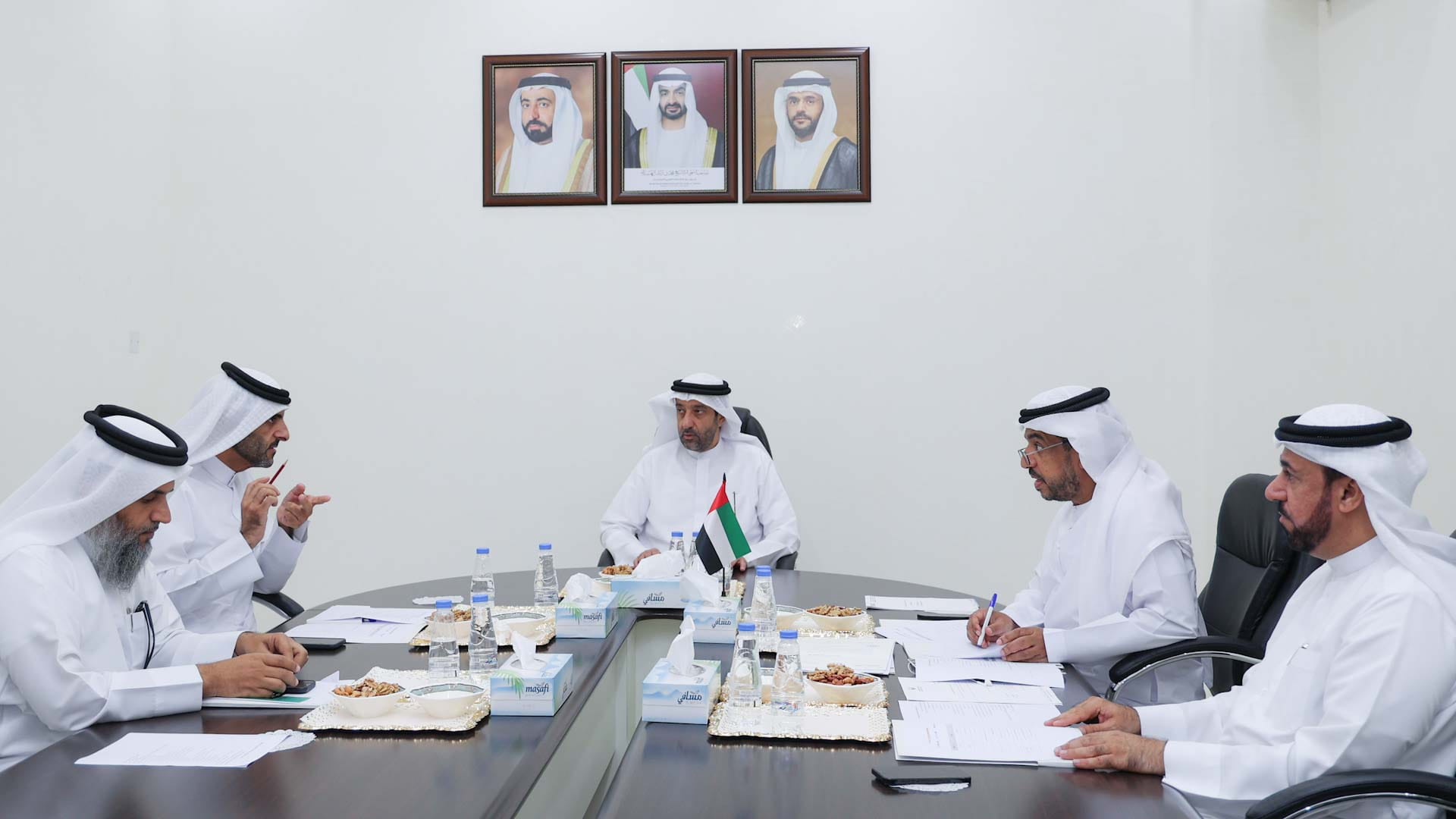 صورة بعنوان: "خيرية الشارقة" تبحث تطوير أنظمتها الذكية ووسائل التبرع 