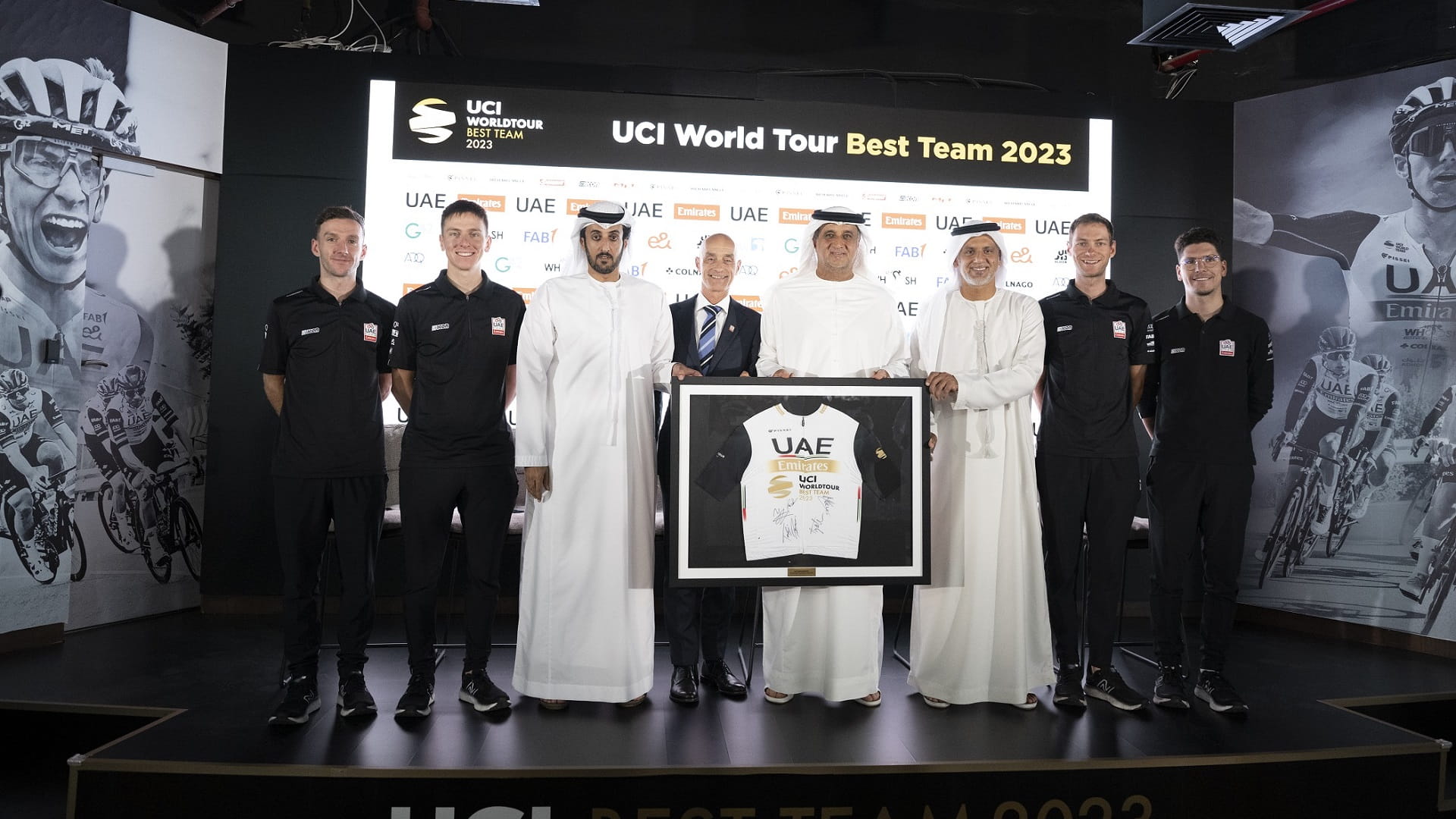 صورة بعنوان: فريق الإمارات للدراجات الهوائية يتصدر تصنيف الجولة العالمية 