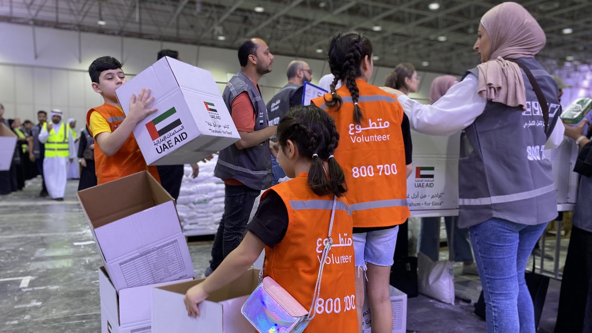 Image for the title: Sharjah Volunteers Unite for Gaza Relief 
