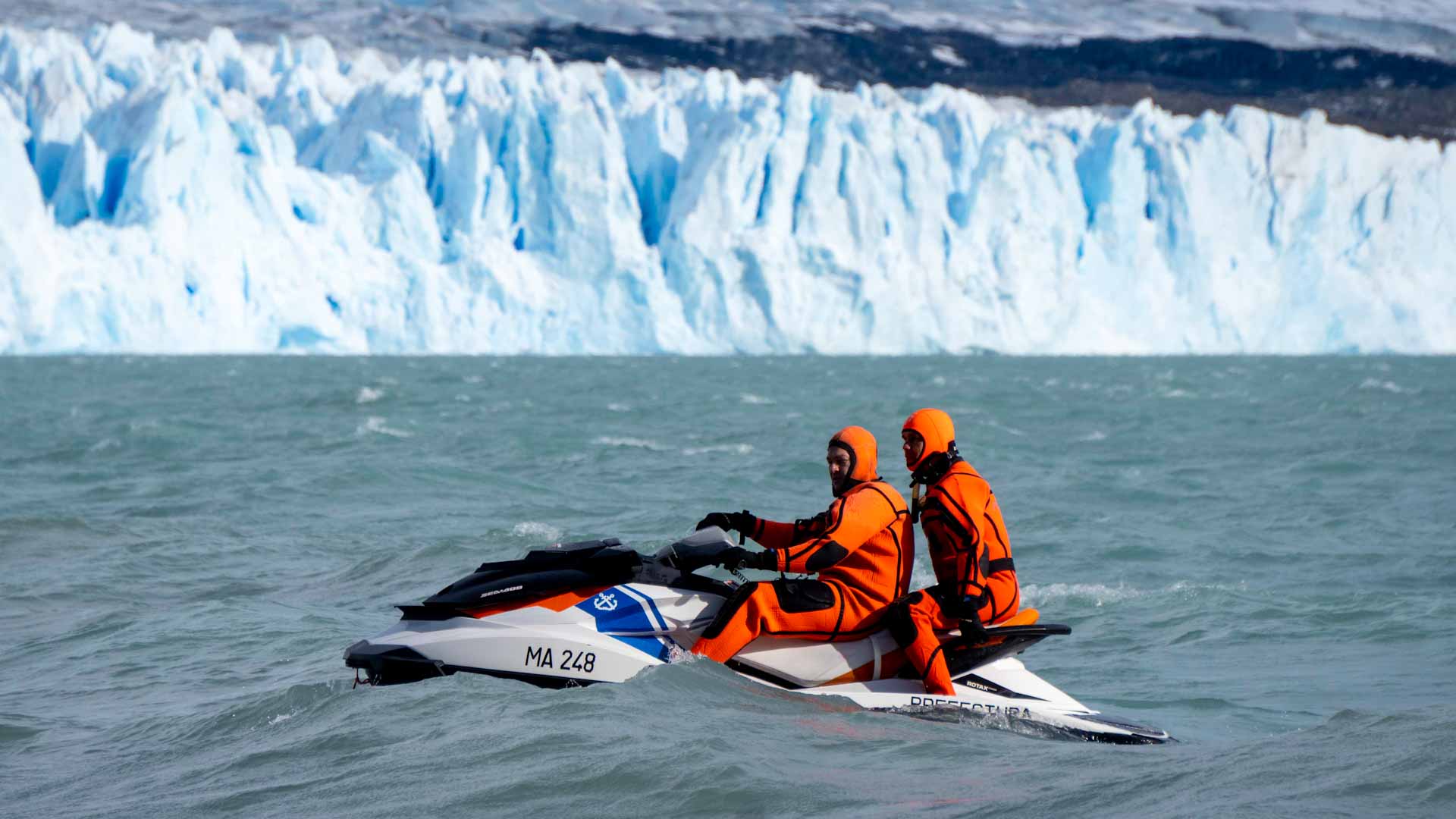 صورة بعنوان: البشرية "تفقد السيطرة".. ذوبان متسارع للغطاء الجليدي بأنتارتيكا  