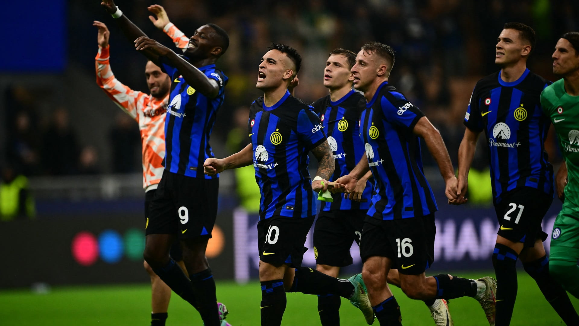 صورة بعنوان: إنتر ميلان يعبر ريد بول في دوري أبطال أوروبا ويتصدر مجموعته  