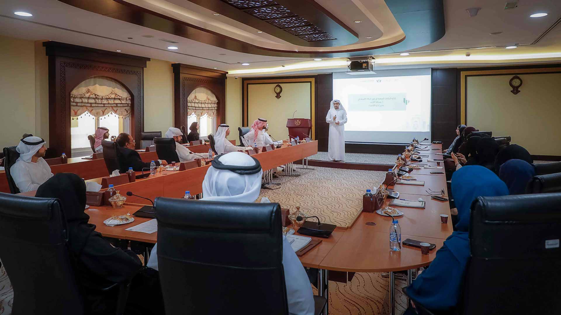 صورة بعنوان: اقتصادية الشارقة تنظم ورشة عمل حول "تحليل البيانات" 