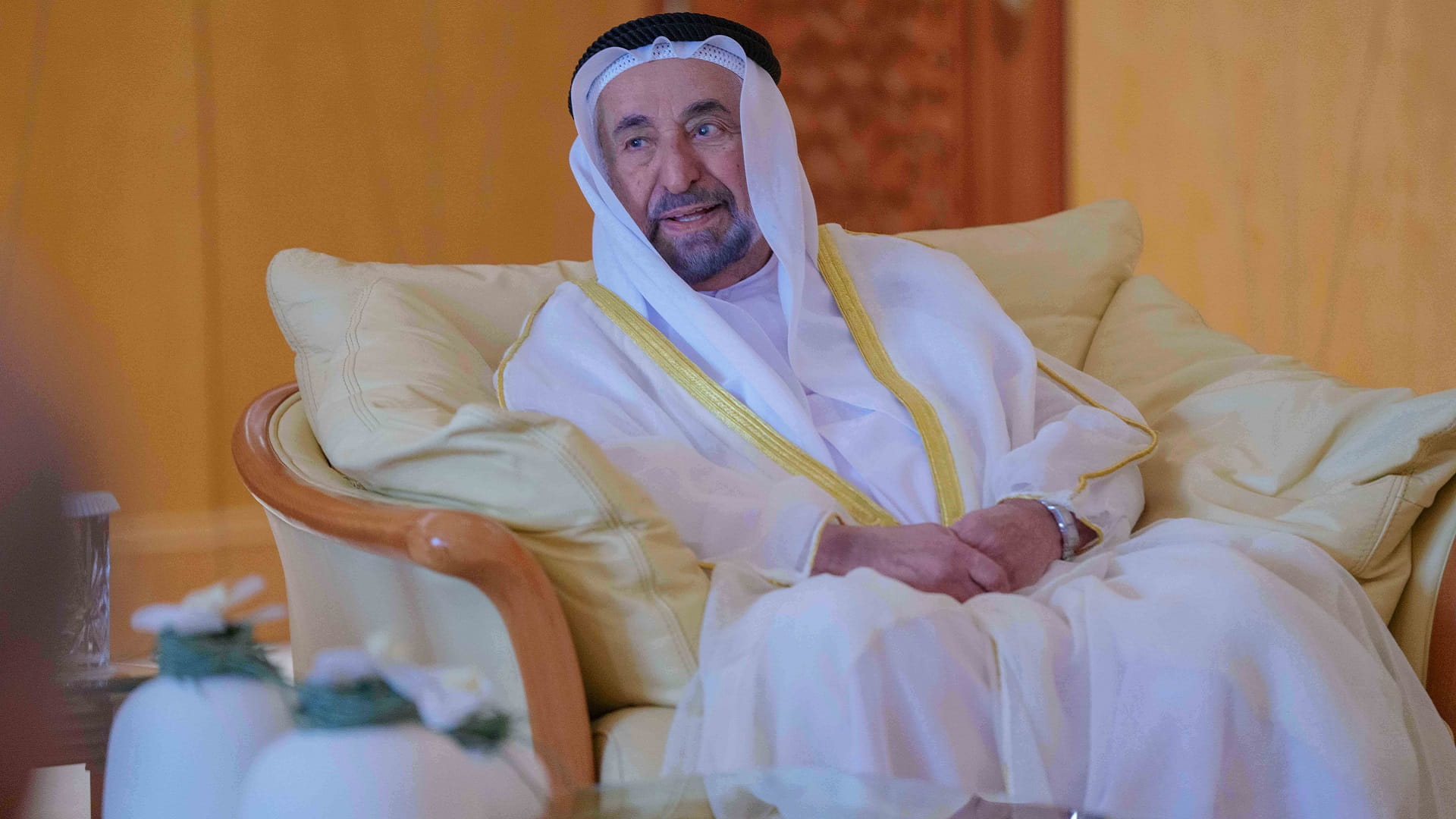 Image for the title: Sharjah Ruler meets AUS’s new board 