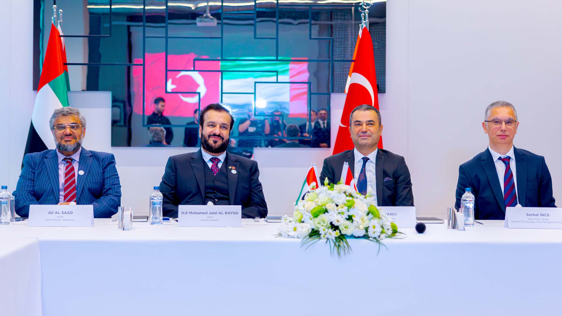 صورة بعنوان: "وام" تبحث تعزيز التبادل الإخباري مع المؤسسات الإعلامية التركية 