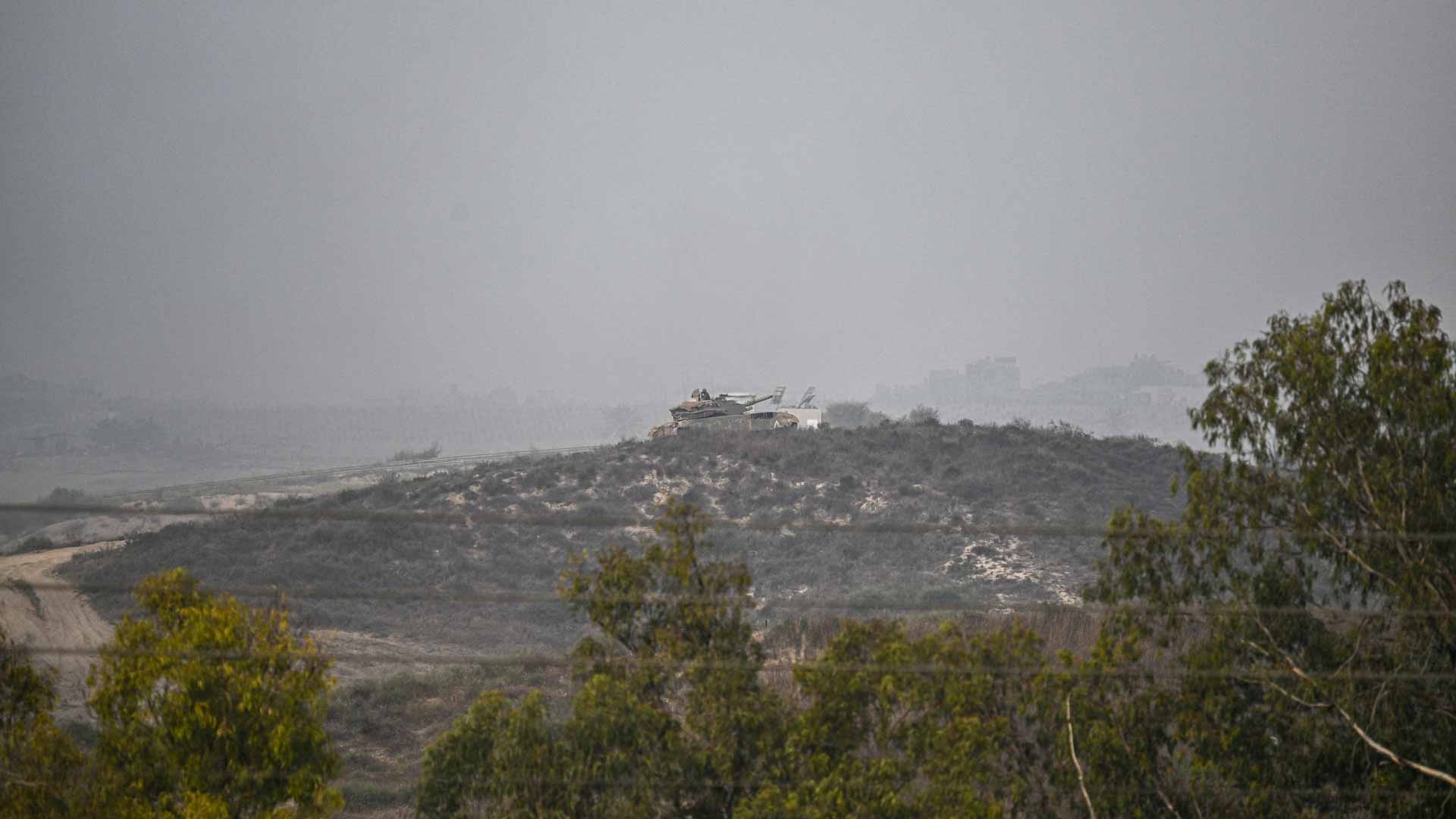 Image for the title: Falling drone injures six in Egypt resort near Israel 