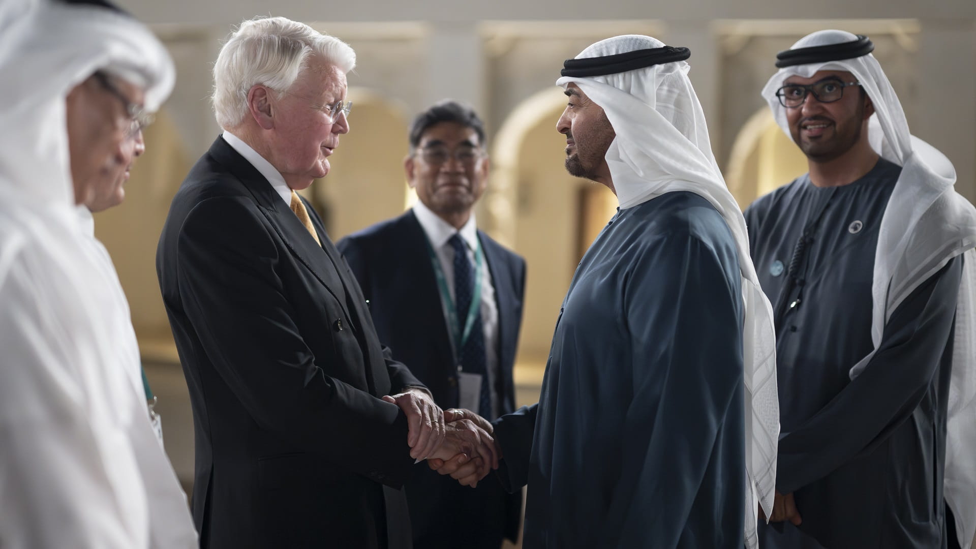 صورة بعنوان: رئيس الدولة يدعو إلى خلق مستقبل أفضل للأجيال بتعزيز التعاون الدولي 