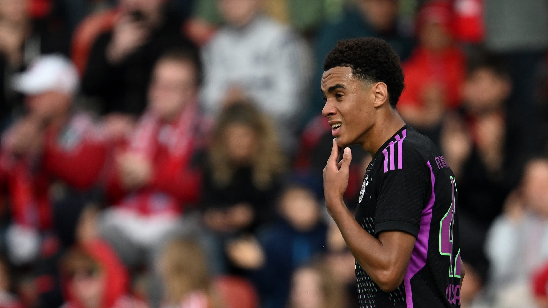 صورة بعنوان: منتخب ألمانيا يخسر جهود موسيالا أمام اليابان وفرنسا 