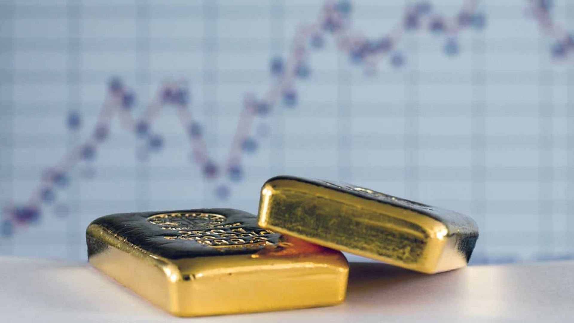 صورة بعنوان: الذهب يرتفع مع انخفاض الدولار وعوائد سندات الخزانة الأميركية 