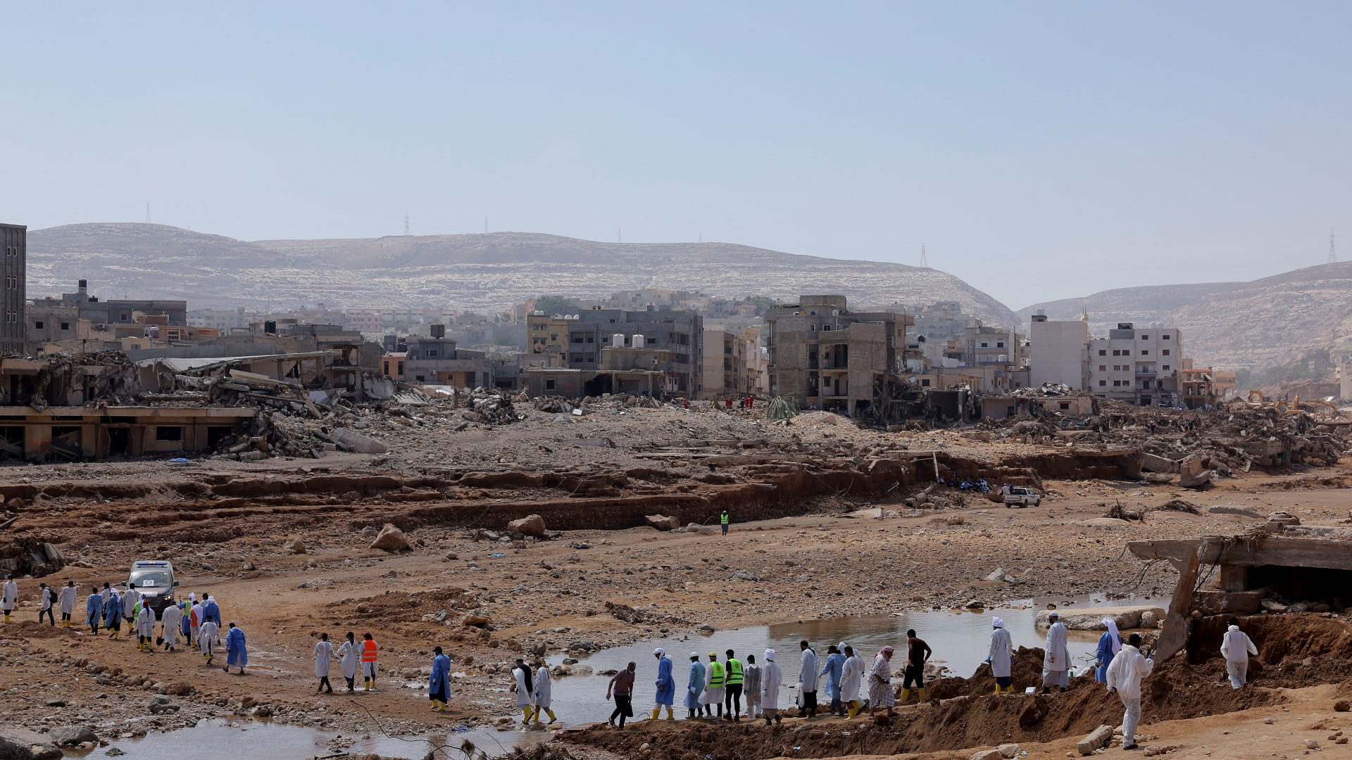 صورة بعنوان: تدمير 891 بناية بشكل كامل في درنة الليبية بسبب السيول والفيضانات 