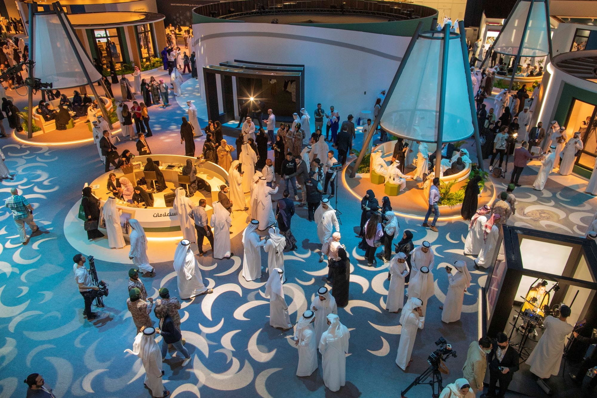 صورة بعنوان: 35 شريكاً استراتيجياً يساهمون في رسم خارطة الثروات بمنتدى الاتصال 