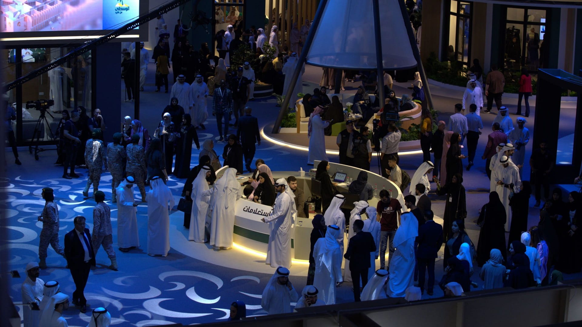 صورة بعنوان: "العلاقات الحكومية" تستضيف دبلوماسيين ضمن فعاليات "منتدى الاتصال" 