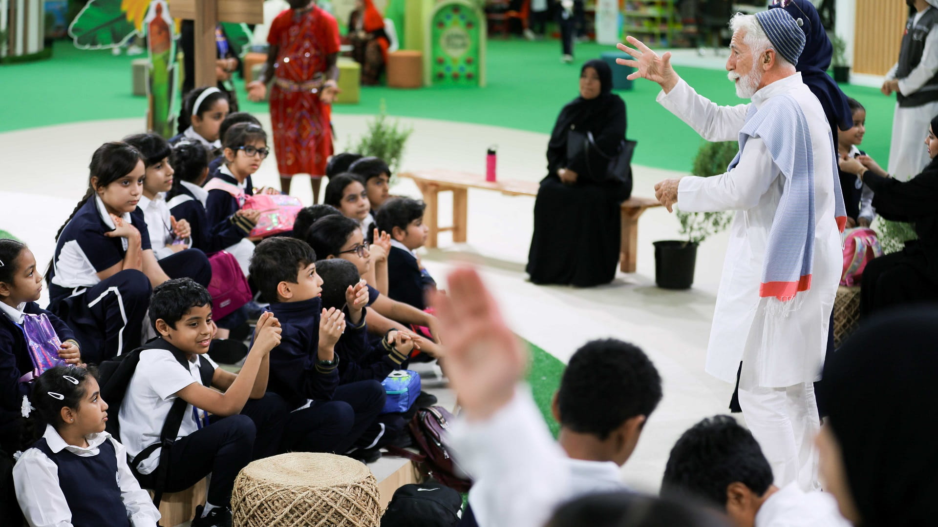 صورة بعنوان: حكايات النبات وإصدارات جديدة ضمن أول أيام ملتقى الشارقة للراوي 