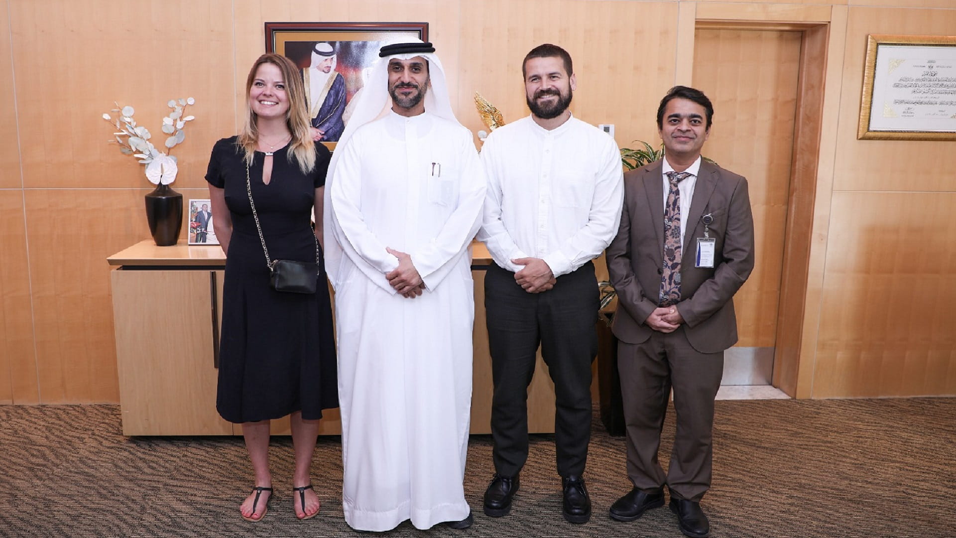 صورة بعنوان: إكسبو الشارقة يبحث تعزيز التعاون مع مركز بيت "Bett" البريطاني 